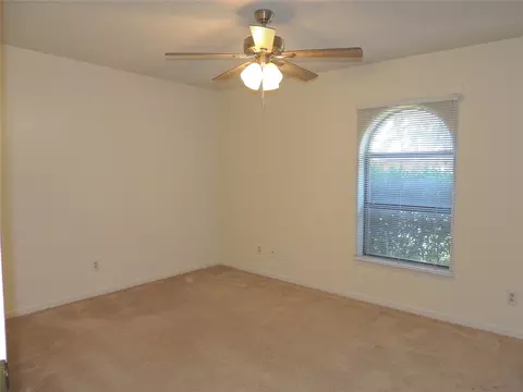 Bedroom - 925 Kenwood Dr, Abilene, TX 79601 photo 2 of 3