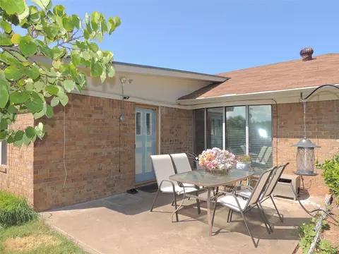 Exterior - 925 Kenwood Dr, Abilene, TX 79601 photo 10 of 13