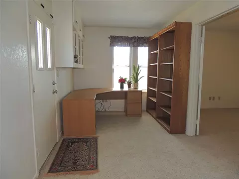 Entry Way - 925 Kenwood Dr, Abilene, TX 79601 photo 3 of 3