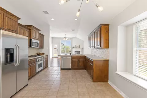 2655 Lake Ridge Dr, Little Elm, TX 75068
