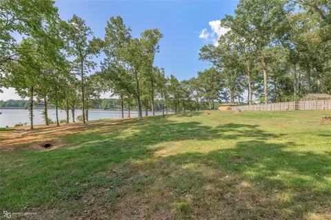251 Jessie Jones # A, Benton, LA 71006