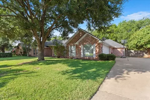 Exterior - 9412 Silverthorn Dr, Waco, TX 76708 photo 2 of 4