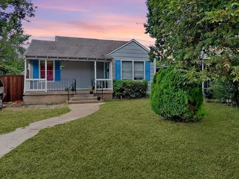 807 Hartsdale Dr, Dallas, TX 75211