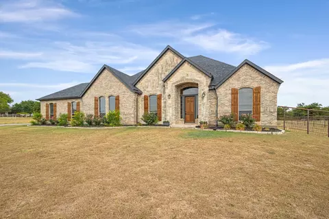 564 Kincannon Ln, Rhome, TX 76078