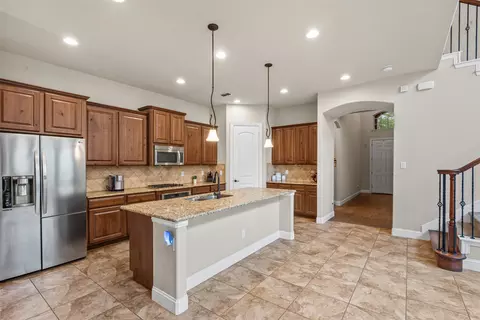 Kitchen - 3536 Treetop Dr, Euless, TX 76040 photo 3 of 3