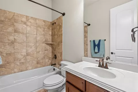 Bath - 3536 Treetop Dr, Euless, TX 76040 photo 2 of 4