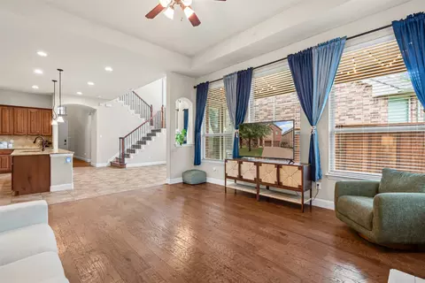 Living - 3536 Treetop Dr, Euless, TX 76040 photo 2 of 4