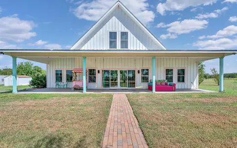 109 Springfield Ln, Waco, TX 76705