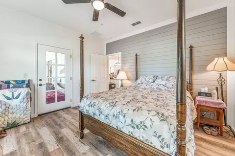 Bedroom - 129 Hogan St, Comanche, TX 76442 photo 3 of 5