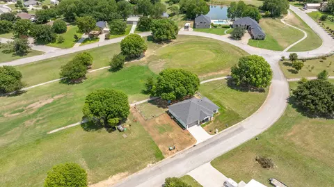 View/Area - 129 Hogan St, Comanche, TX 76442 photo 2 of 8