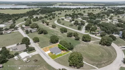 View/Area - 129 Hogan St, Comanche, TX 76442 photo 7 of 8