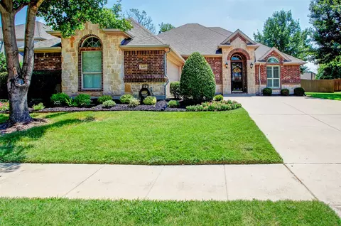 8407 Wildrock Ct, Arlington, TX 76001