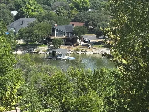 7704 Lakeview Cir, Fort Worth, TX 76179