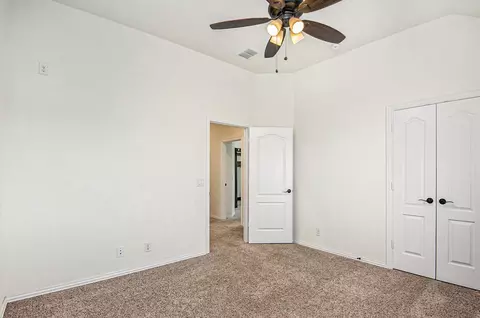 Bedroom - 8801 Conroe Dr, Argyle, TX 76226 photo 4 of 4