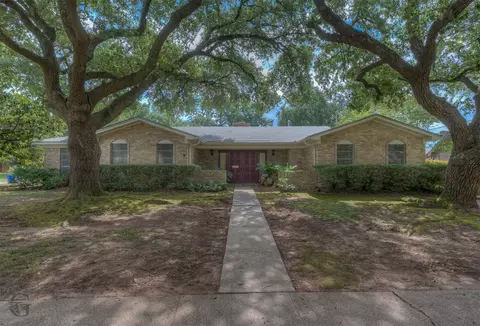 6201 Gaylyn Dr, Shreveport, LA 71105