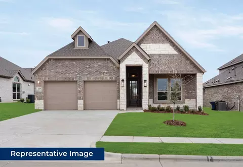 332 Autry Dr, Burleson, TX 76028
