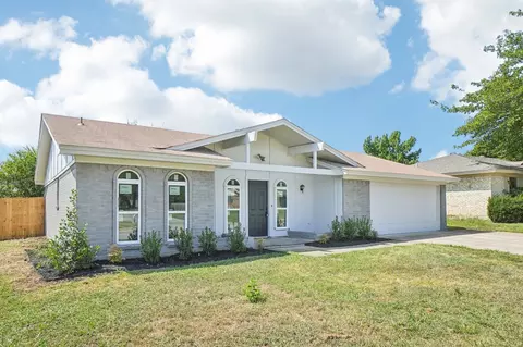 3436 Woodbridge Dr, Forest Hill, TX 76140