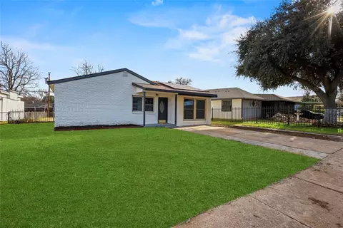 3832 Stateoak Dr, Dallas, TX 75241