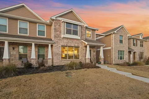 2300 Davenport Dr, Denton, TX 76207