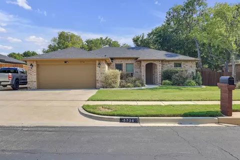 5736 Bonnie Dr, Watauga, TX 76148