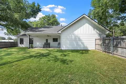 306 Eagle Dr, Eddy, TX 76524 photo 24