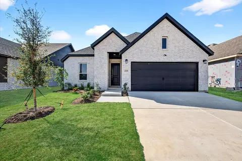 2228 Trailside Dr, Sherman, TX 75092