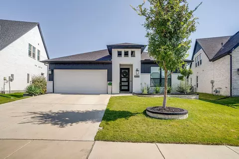 9844 Chaparral Pass, Fort Worth, TX 76126