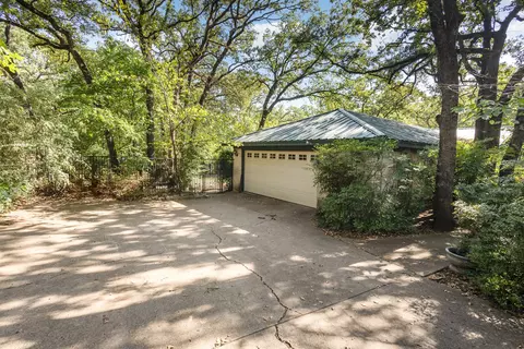 2308 Westwood Dr, Arlington, TX 76012