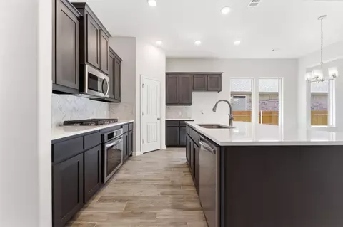 Kitchen - 2041 Kelva Dr, Haslet, TX 76052 photo 4 of 5