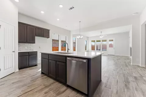Kitchen - 2041 Kelva Dr, Haslet, TX 76052 photo 1 of 5
