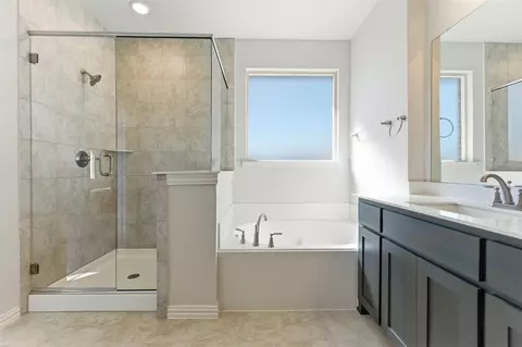 Bath - 2041 Kelva Dr, Haslet, TX 76052 photo 3 of 3