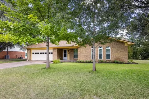 1305 Elizabeth Blvd, Granbury, TX 76048