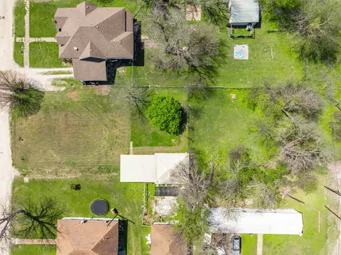 509 Navarro Ave, Mart, TX 76664 photo 16