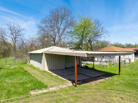 509 Navarro Ave, Mart, TX 76664 photo 6