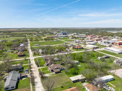 509 Navarro Ave, Mart, TX 76664 photo 14