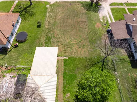 509 Navarro Ave, Mart, TX 76664 photo 11