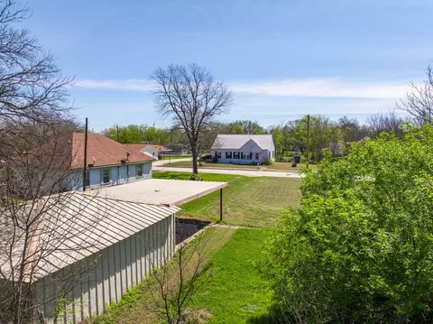 509 Navarro Ave, Mart, TX 76664 photo 10
