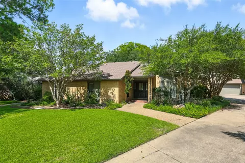 2047 Sierra Pl, Lewisville, TX 75077