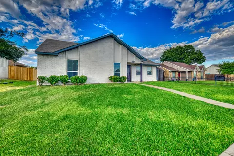2513 Poplar Trl, Garland, TX 75042