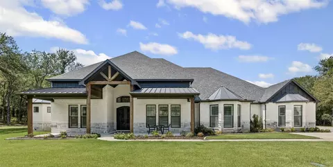 185 Tres Vistas Ct, Cresson, TX 76035