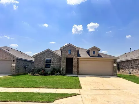 4213 Subtle Creek Ln, Fort Worth, TX 76036