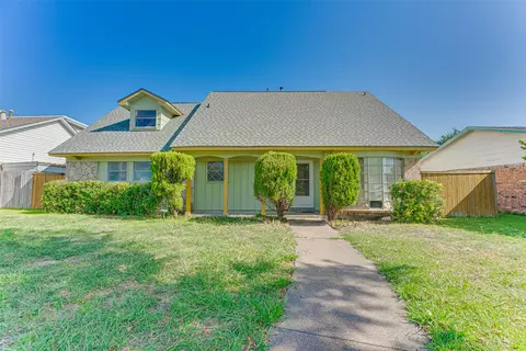 4013 Hillsdale Ln, Garland, TX 75042
