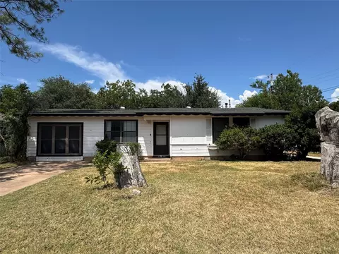 2050 Rhodes St, Abilene, TX 79603