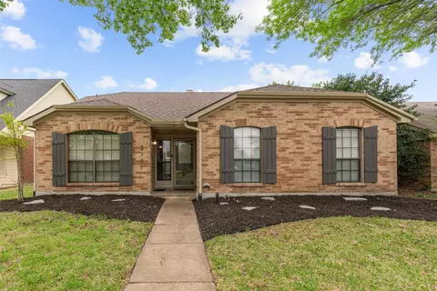 2701 Deer Creek Ct, Garland, TX 75040