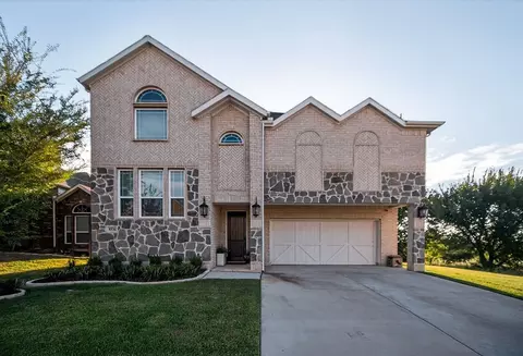 8336 Blue Periwinkle Ln, Fort Worth, TX 76123