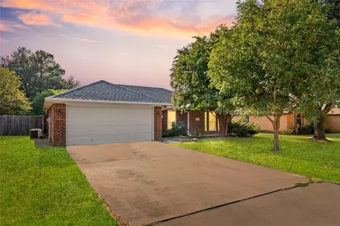 122 Cynthia Ln, Weatherford, TX 76087