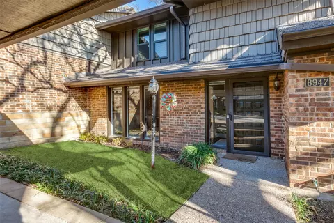 6947 Helsem Way #129, Dallas, TX 75230