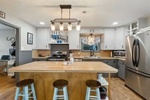 Kitchen - 14701 Highway 16 S, Comanche, TX 76442 photo 2 of 3