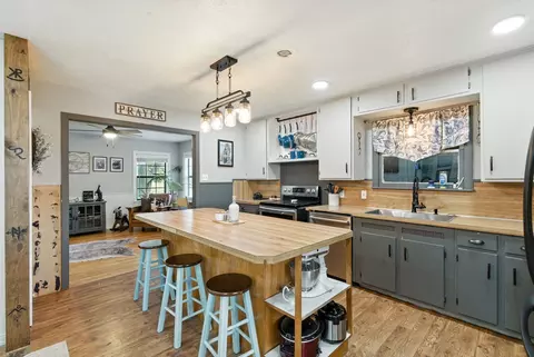 Kitchen - 14701 Highway 16 S, Comanche, TX 76442 photo 3 of 3