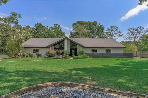 1044 Bauxhall Cir, Shreveport, LA 71106